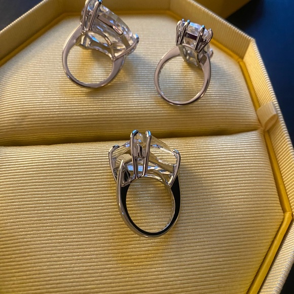 Swarovski Crystal Trio Sz 7 NEW WITH BOX